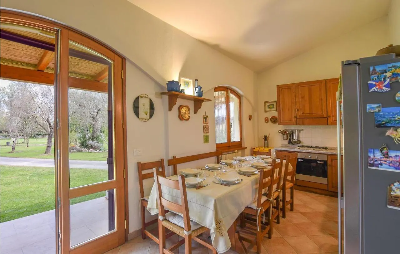 4 Bedroom Pet Friendly Home In Pietrasanta