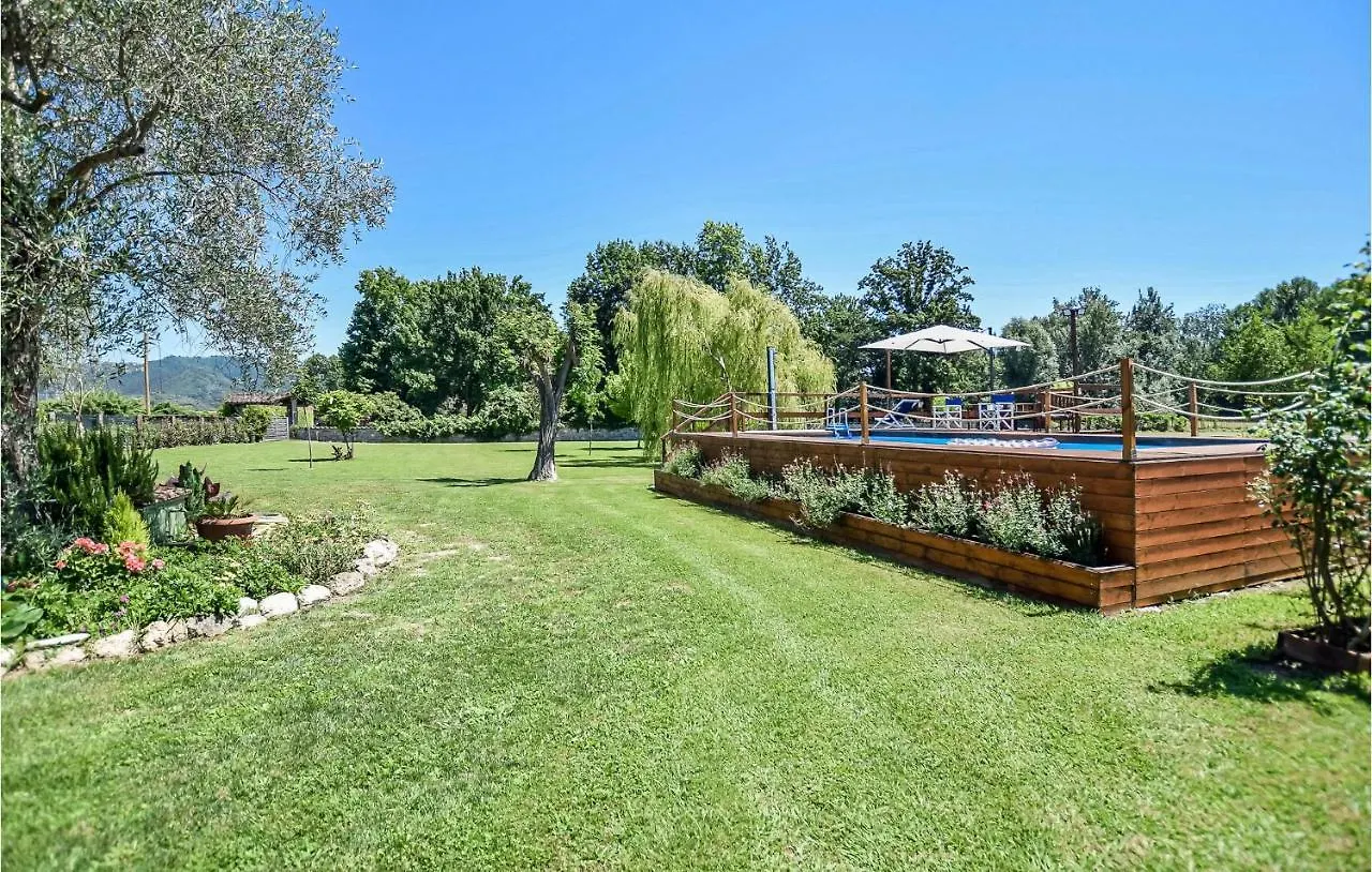 4 Bedroom Pet Friendly Home In Pietrasanta